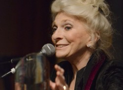 Judy Collins Receives Life Time Achievement Award in NYC Irish Writers Gala –  Pete Seeger, Tom Paxton and Malachy McCourt Also Attend Ceremony